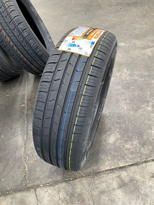 215/65R16 98V VANTI TOURING S1 CENTARA