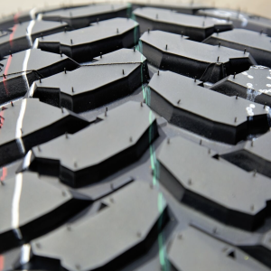 265/70R17LT 10PR 121/118Q CF3000 COMFORSER