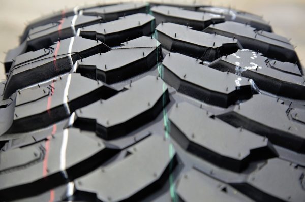 205/70R15LT 6PR 96/93Q CF3000 COMFORSER