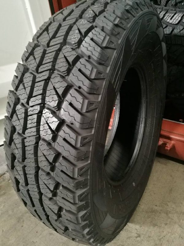 245/75R16LT 10PR 120/116R X-TERRAIN XT1 HILO