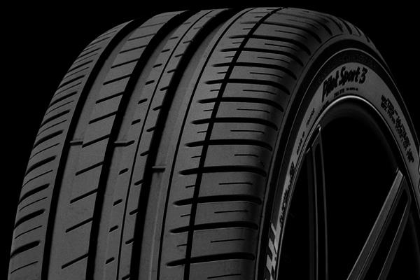 MICHELINPILOTSPORT3v4-1-1.jpeg 245/40ZR17 91Y PILOT SPORT3 MICHELIN