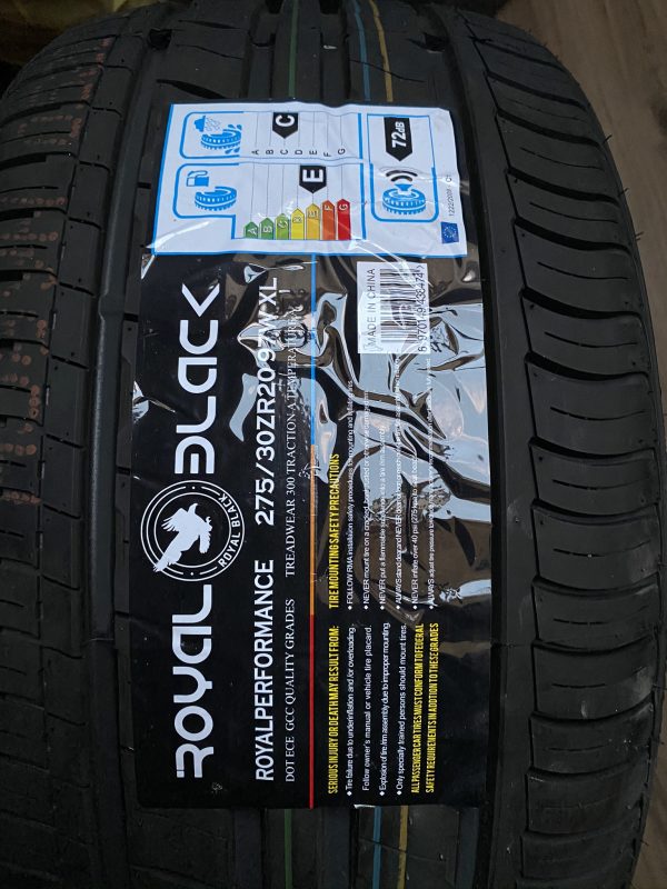 255/35ZR18 94WXL ROYALPERFORMANCE ROYALBLACK