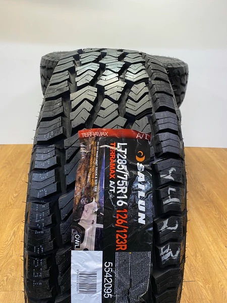 235/80R17LT 10PR 120/117R TERRAMAX AT OWL SAILUN