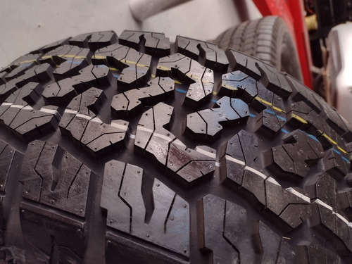 235/75R15LT 104/101S AT ALL TERRAIN T/A ZWARTHZ